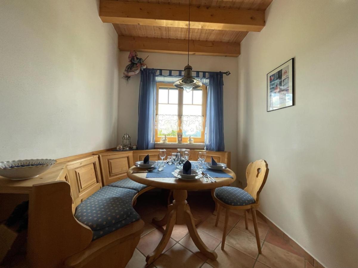 נויאלברוייט Ferienwohnungen Am Kirchberg Kapplblick מראה חיצוני תמונה